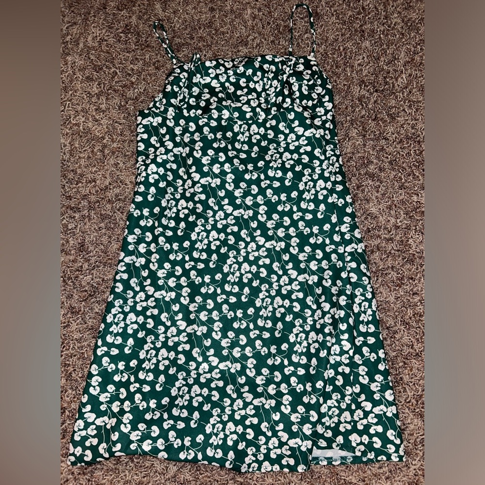 Princess Polly Dress - Picture 2 of 2